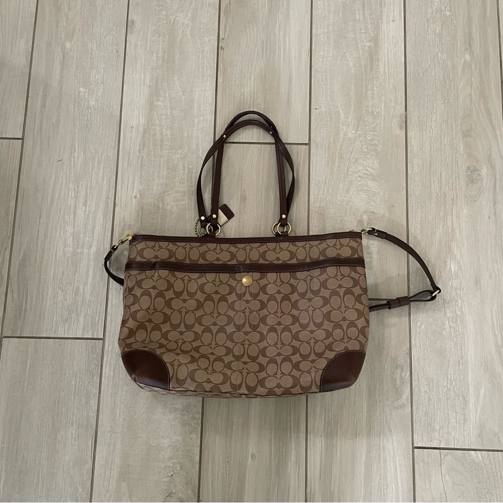 COACH Chelsea Heritage Beige/Brown XL Tote #12351